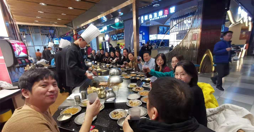 【Company news]Team Building On December: teppanyaki